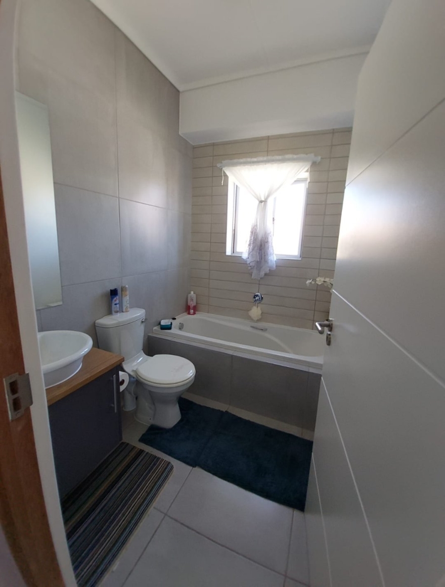 To Let 2 Bedroom Property for Rent in Mooikloof Country Estate Western Cape